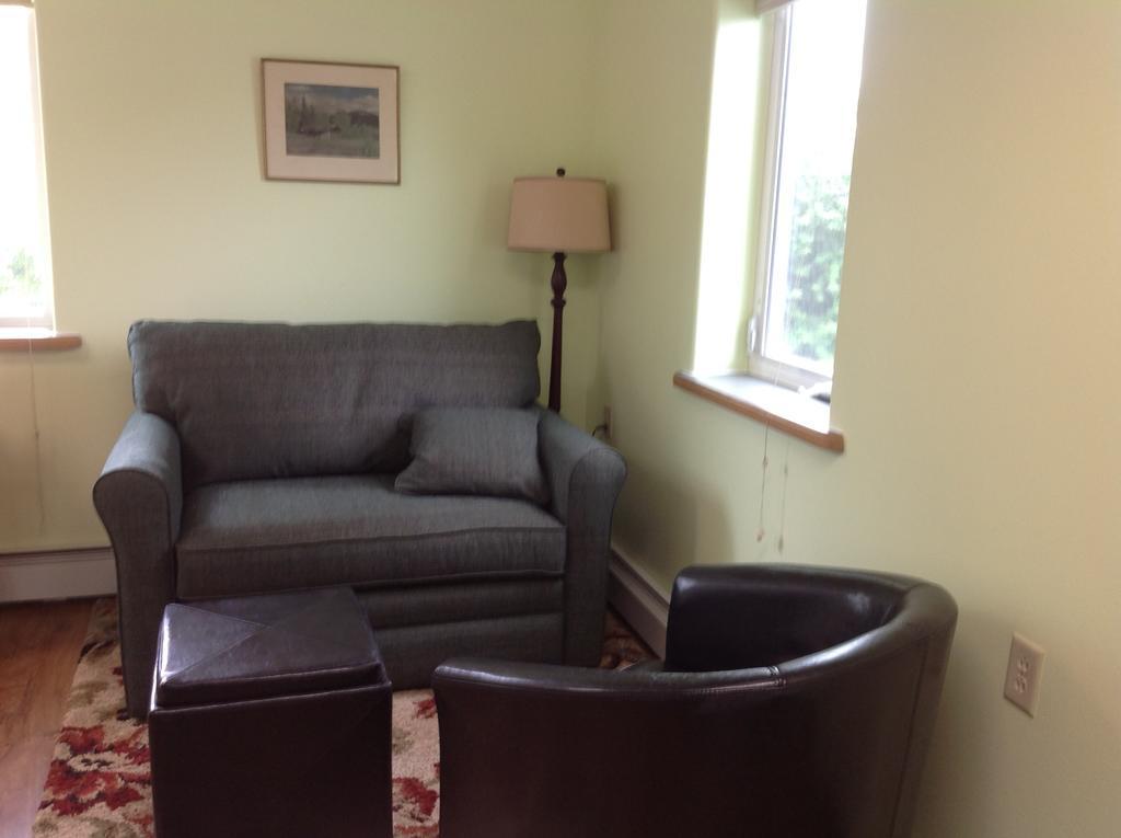 A Suite Alaskan Inn Fairbanks Room photo